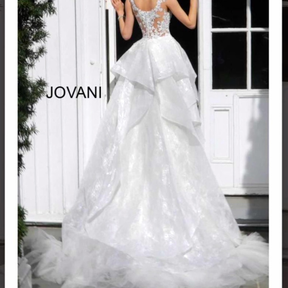 Brand New Jovani Bridal Gown 00